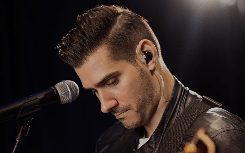 Monitor In-Ear, Solusi buat Musisi Ketika Manggung