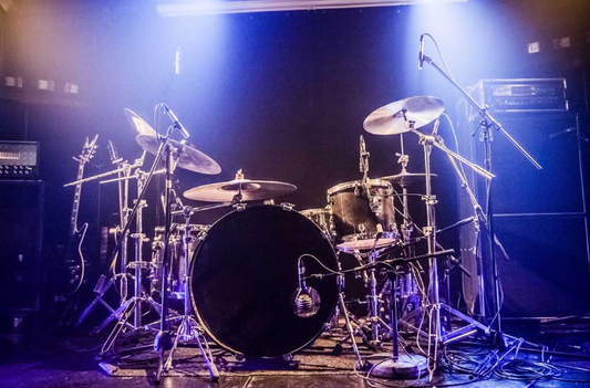 Zen & Seni Pembatasan Frekuensi dalam Mixing Drum Live