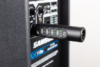 Bluetooth® vs. Nirkabel Tradisional: Mana yang Tepat untuk Audio Profesional?