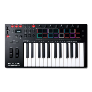 M-Audio Oxygen Pro 25 - Powerful, 25-key USB powered MIDI controller with Smart Controls and Auto-mapping
